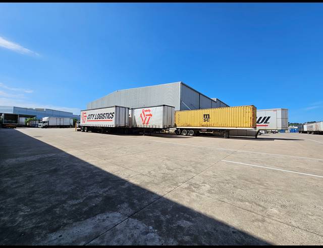 8,459M² WAREHOUSE TO LET IN RIVERHORSE VALLEY